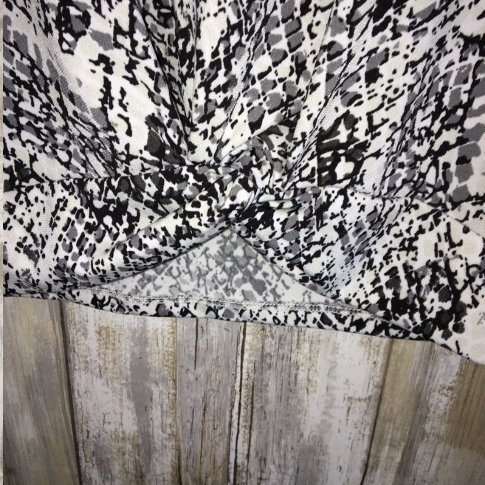 New York & Co. Snake Print Blouse - Picture 2 of 4